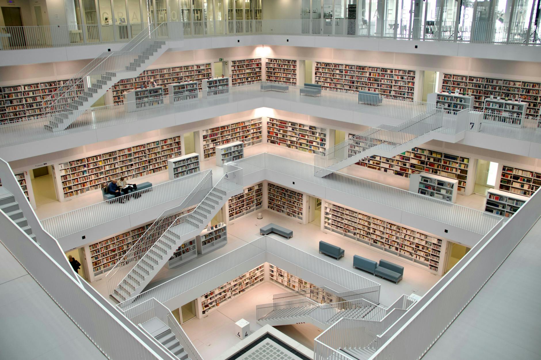 斯圖加特現代圖書館中的知識文化空間