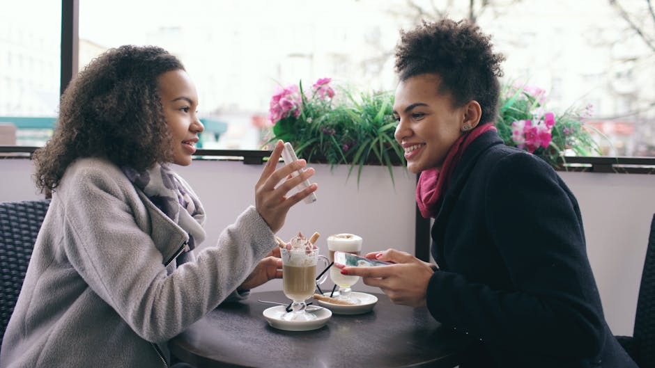 What to Talk About at Your First Stranger Brunch: A Natural Conversation Guide